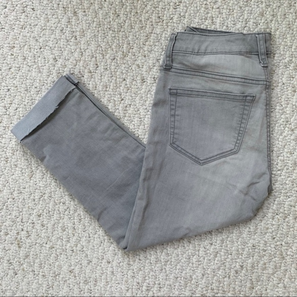 High Stretch Capris - Picture 7 of 8